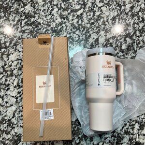 Stanley Quencher Tumbler 40oz – Insulated Travel Mug with Handle & Straw – New i